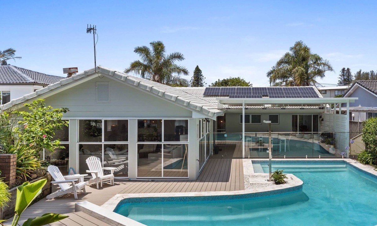 Forresters Beach House | The Forrester Beachside Retreat Resort Style Pool Oasis