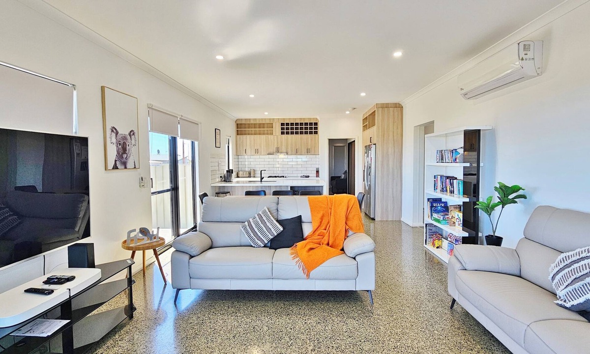 Kalbarri House | The Foxes Escape – Full House | Kalbarri | Sleeps 8 | Views & Wildlife