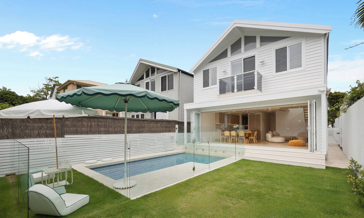 Freshwater House | The Freshie House - Gorgeous Coastal Lux