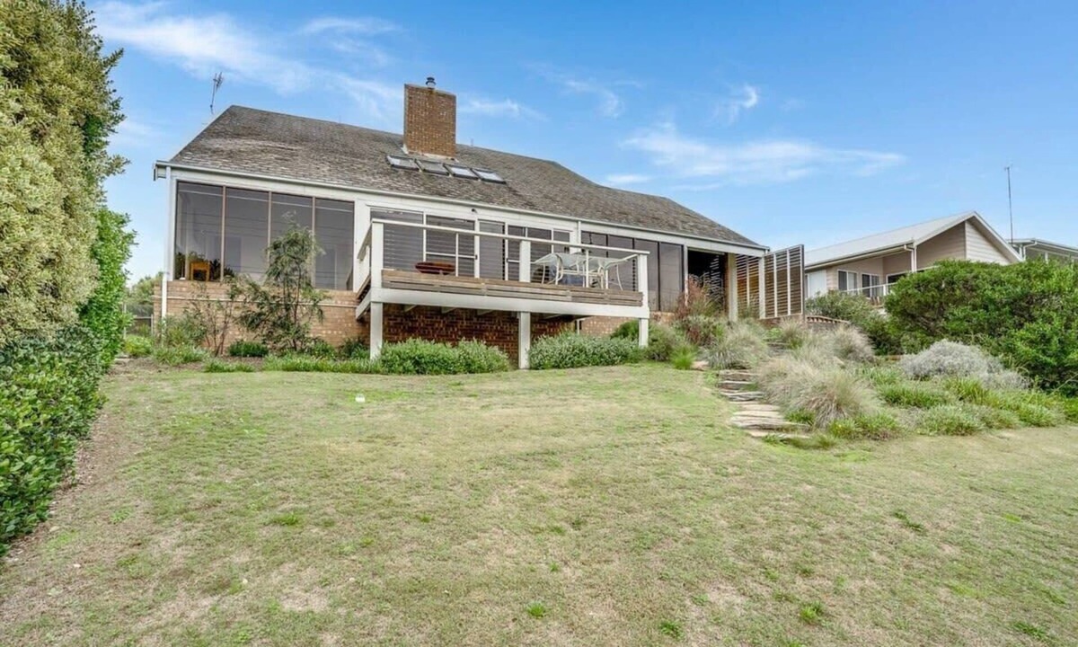 Goolwa South House | The Glass House – Goolwa South Holiday Home Near Beach & Golf Course
