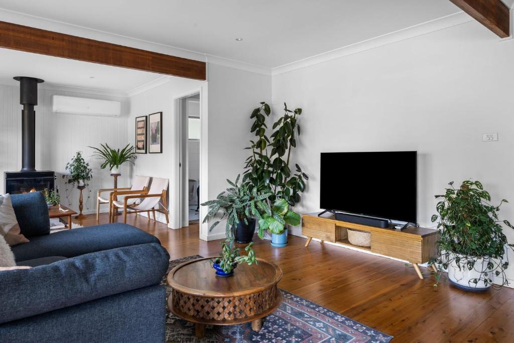 Hardys Bay House | The Hervey Bay Hideout Coastal Escape