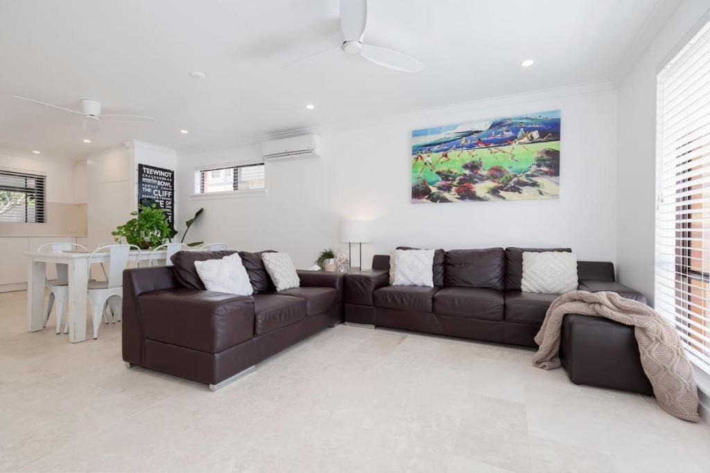 Scarborough Apartment | The Little Peaceful Retreat, 600m to Scarb Beach
