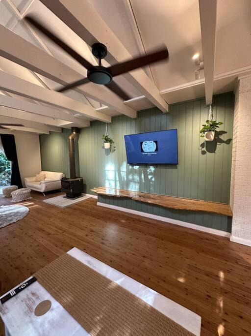 Mount Nebo Apartment | The Mt Nebo Green House