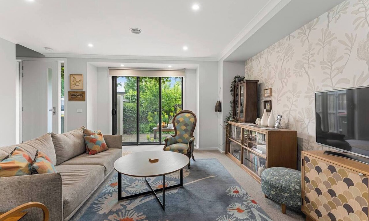 Canadian House | The Pattern House Ballarat Lakeside Creative Haven