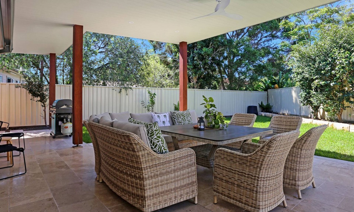 Hawks Nest House | The Pawsome Getaway - Pet Friendly