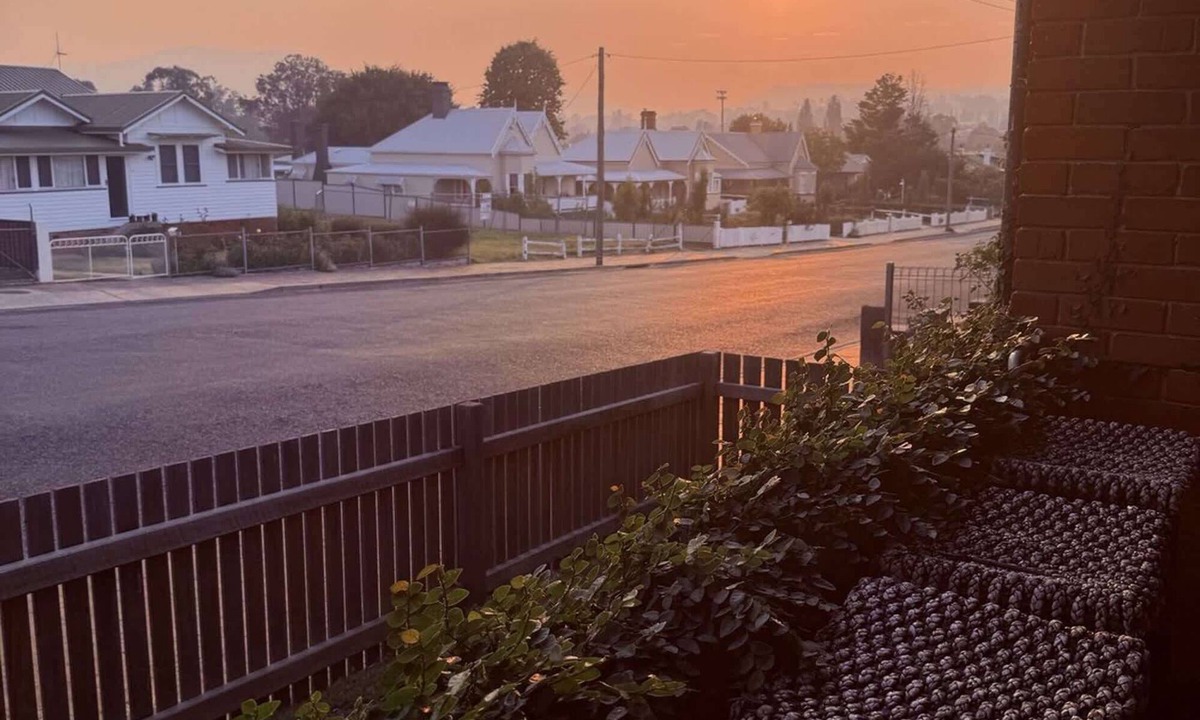 Tenterfield House | The Residence - Spacious 4-Bed Tenterfield Home