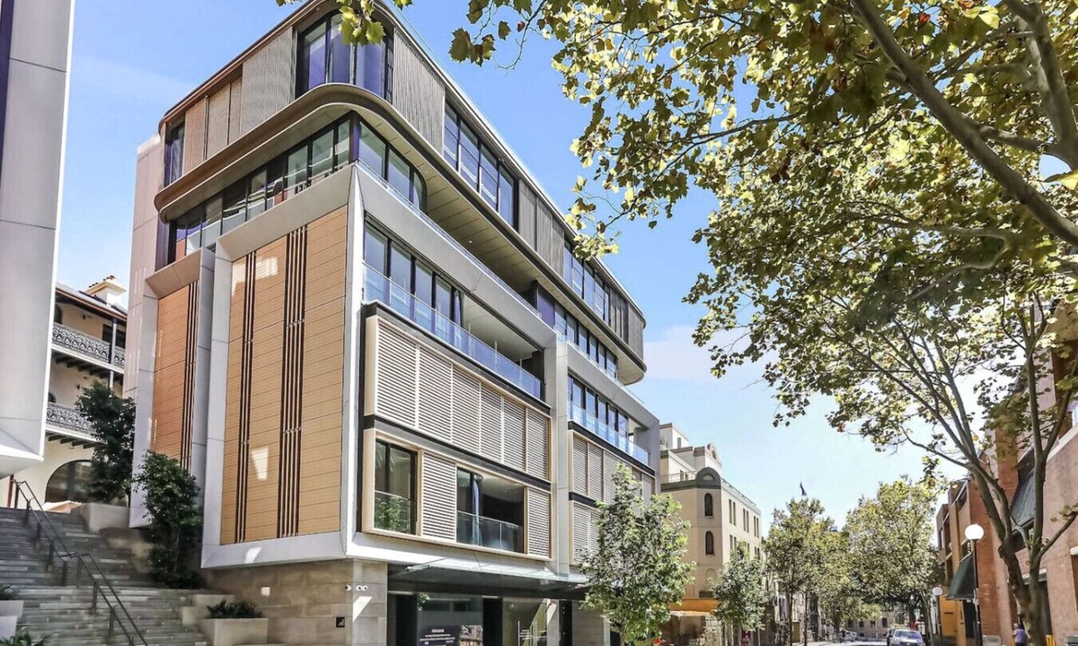 The Rocks Apartment | The Rocks 1BR + Workspace | Bridge View & Balcony