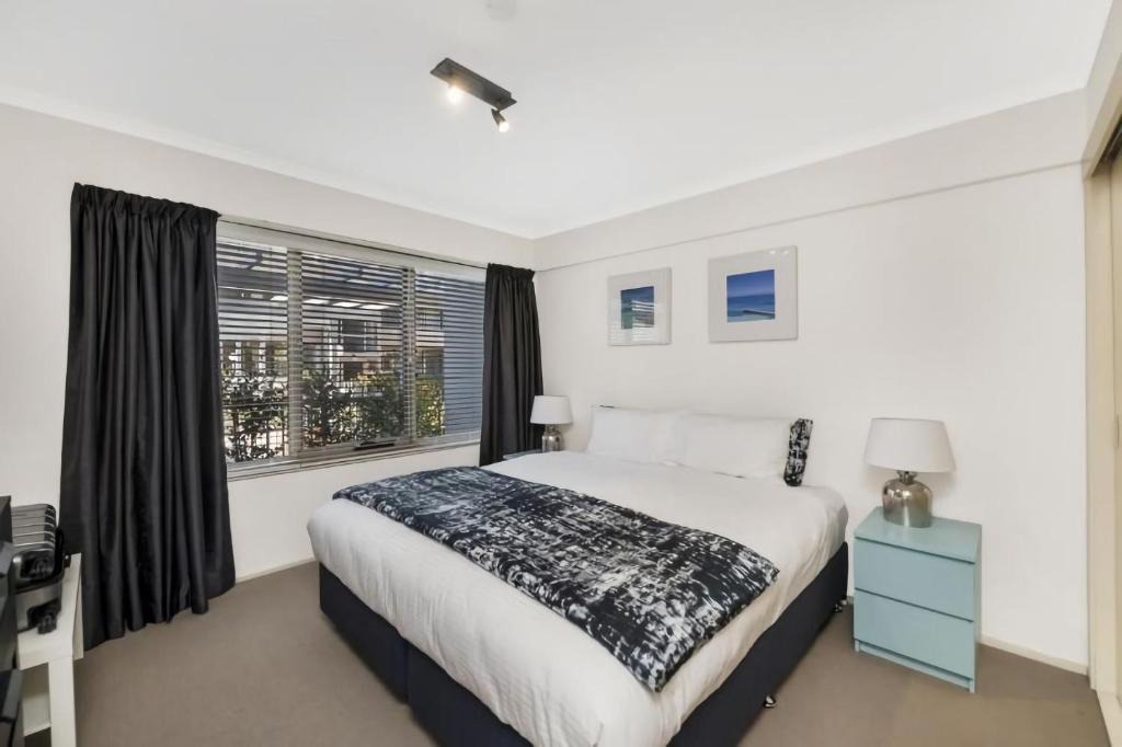 Manuka Apartment | The Summit E2 Kingston ACT
