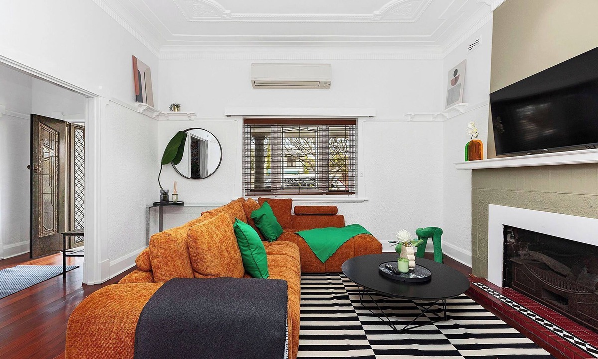 Bedford House | The Ultimate Bedford Modern Stay