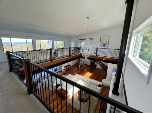 Lithgow City Council House | The View at Ulandi Blue Mountain