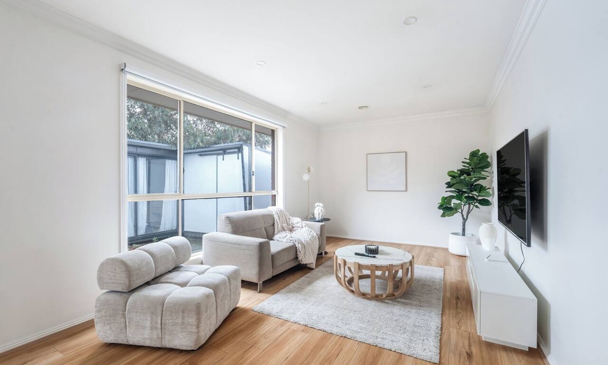 Brooklyn House | The Westside Base Spacious Home and Separate Cabin