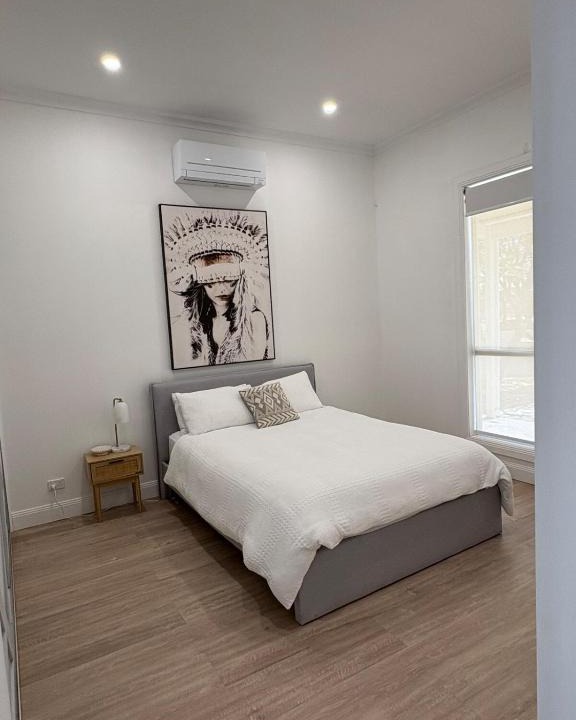 Broken Hill House | Tillys Townhouse