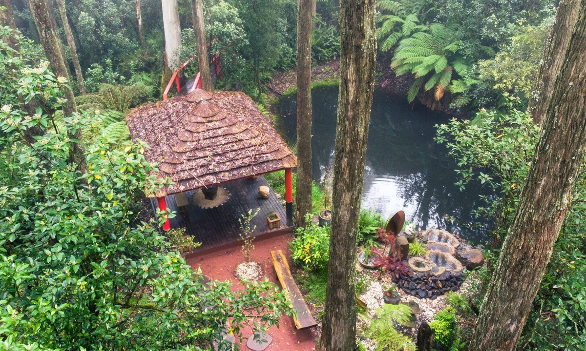 Benwerrin Cabin | Tiny -Eco House -Kokoro. COMPLIMENTARY ROMANTIC PACKAGE worth $75 -OTWAYS LORNE