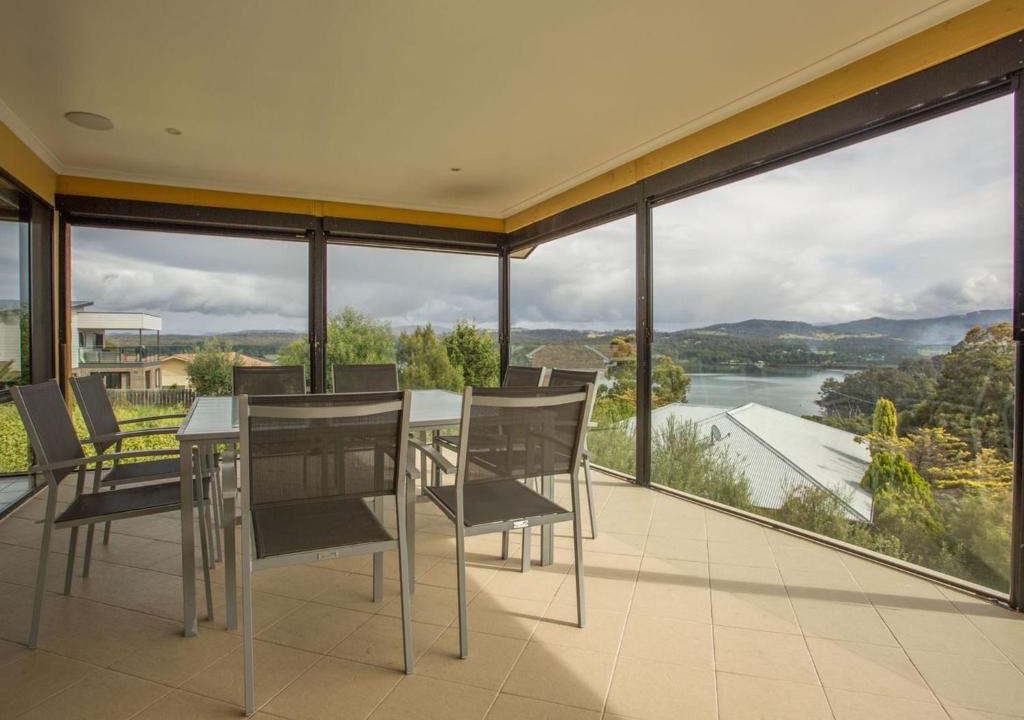 Merimbula House | Top Views on Lakewood