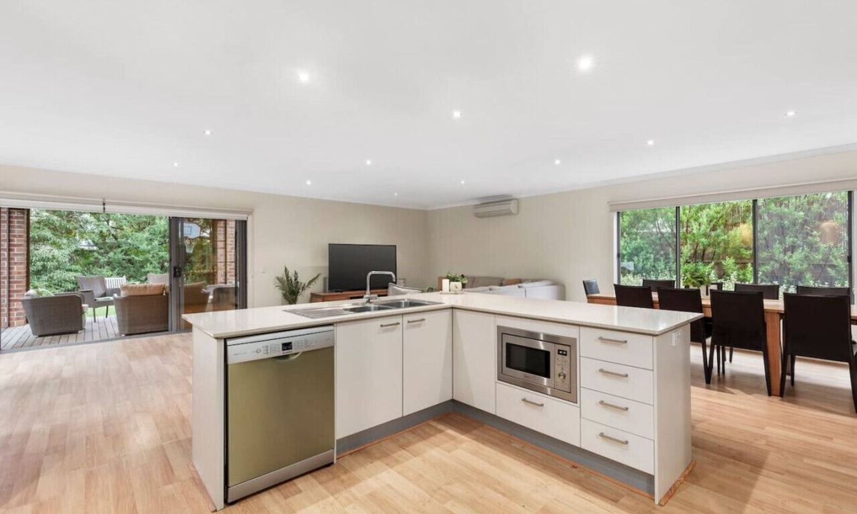 Anglesea House | Treetop Living