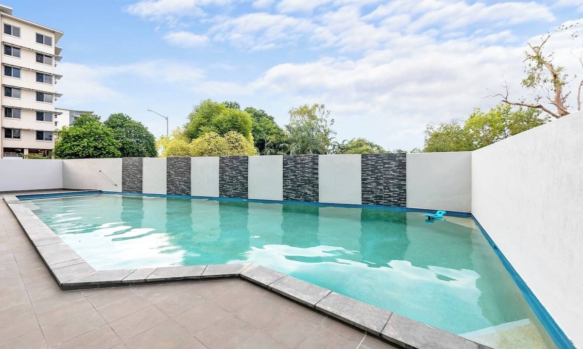 Darwin City Centre Apartment | Tropical Horizons Chic Family Stay with Pool