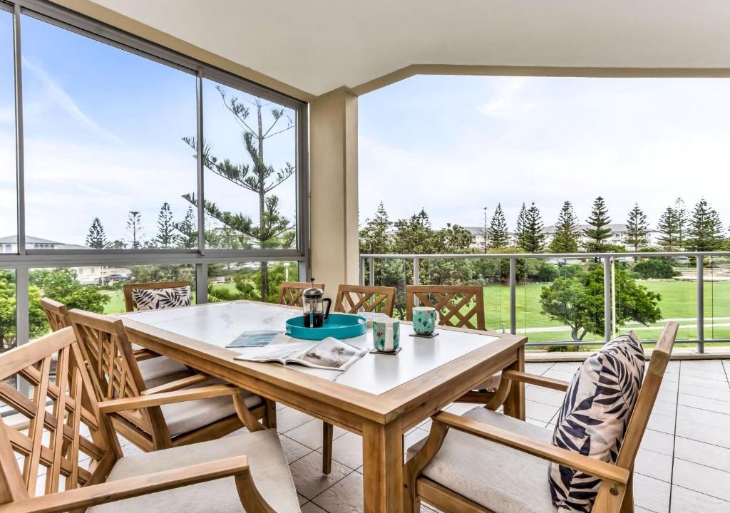 Kingscliff Apartment | Tropical Park View 3BR Bali Resort in Kingscliff