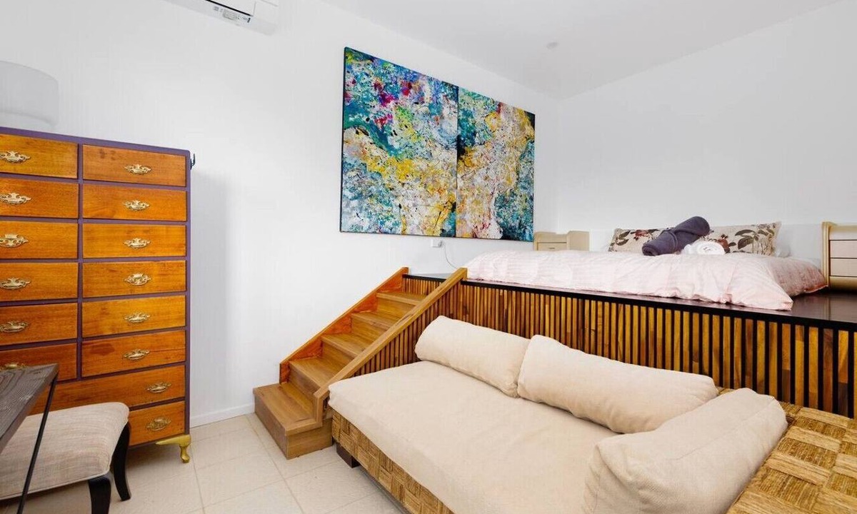 Rochedale South House | Tropical Poolside Studio | Private Entry