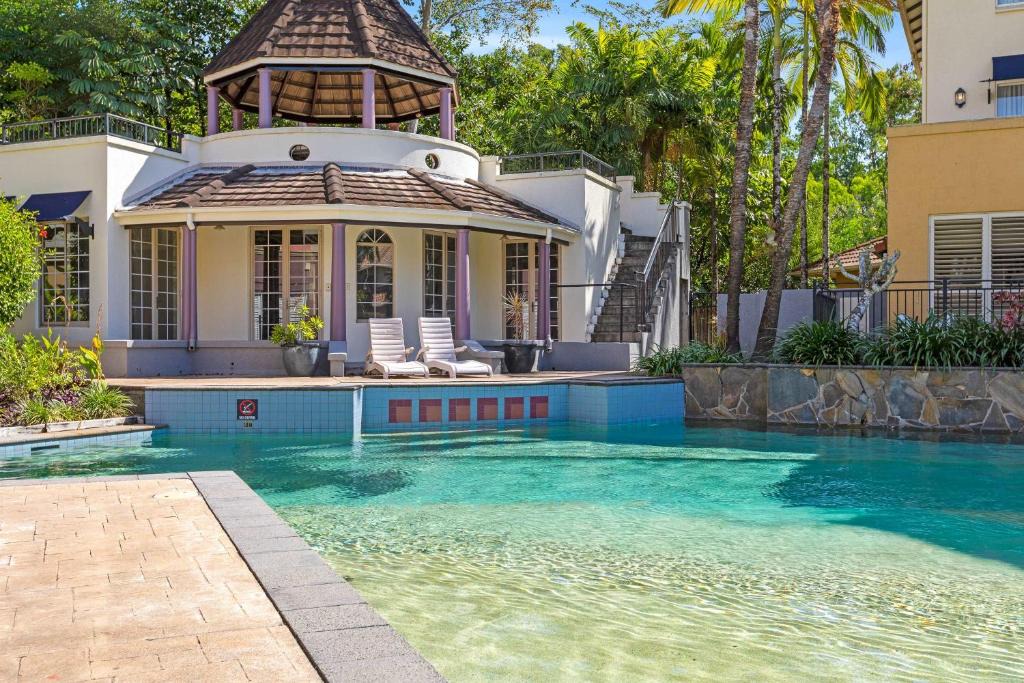 Cairns North Apartment | Tropical Resort Escape Cairns
