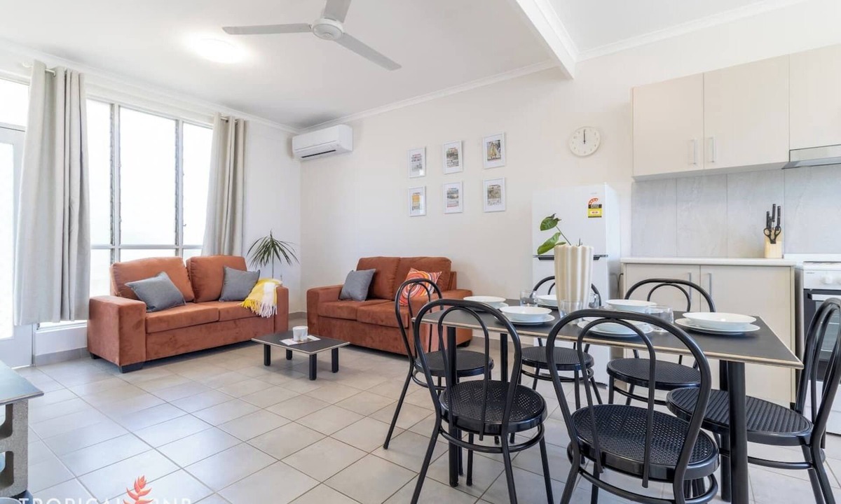 Rapid Creek Apartment | Turtle Place | 2 bed apt | Walk to foreshore