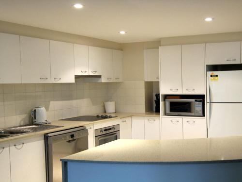 Forster Apartment | Twin Pines 301 CBD Location