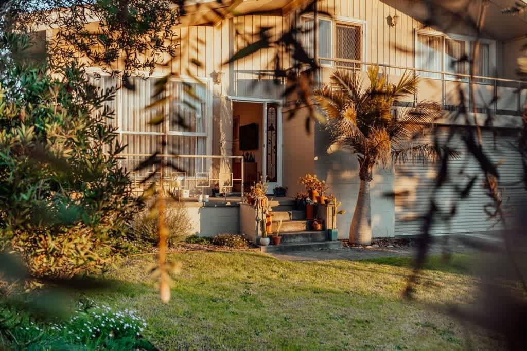 Dromana House | Two Suns and a Moon