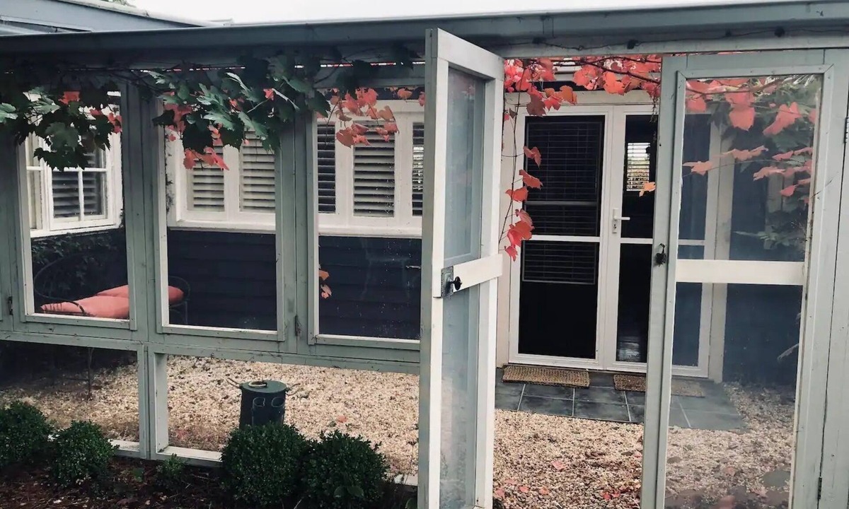 Daylesford Cottage | Uffington cottage ~ Daylesford ~sleeps up to 3