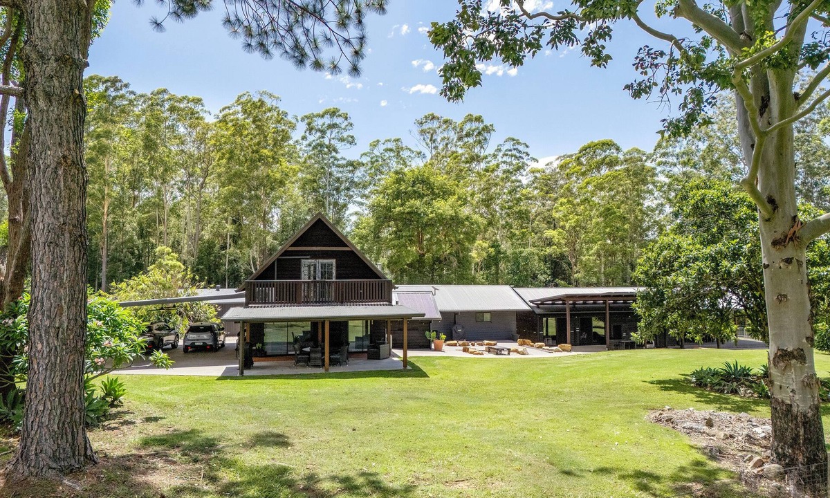 Valla Cabin | Unique rural cabin, 5 minutes from beach