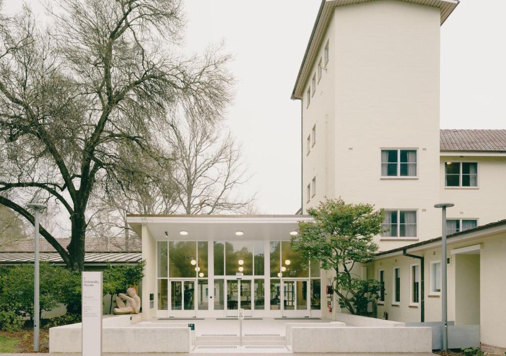 Acton Hotel | University House - ANU