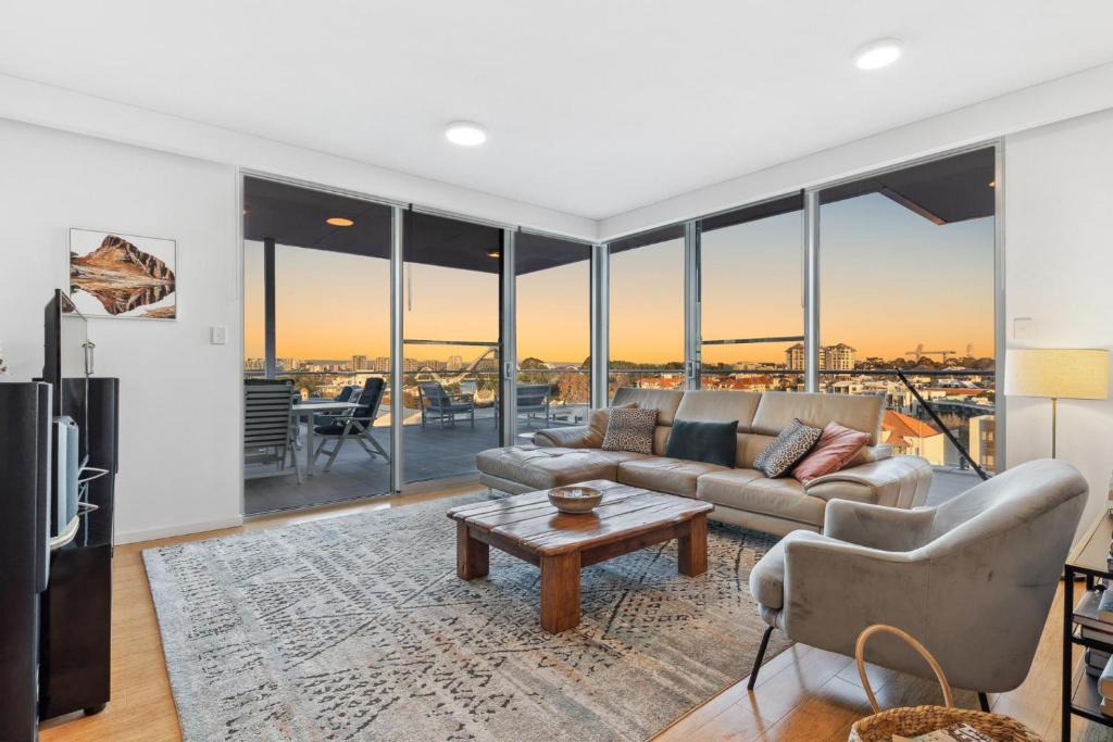 East Perth Apartment | Urban Sanctuary