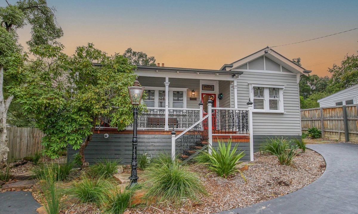Healesville Apartment | Vintage Charm on St Leonards in the Yarra Valley