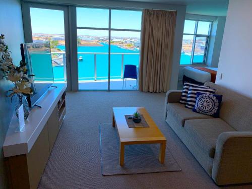 Wallaroo Apartment | Wallaroo Marina Luxury Apartment