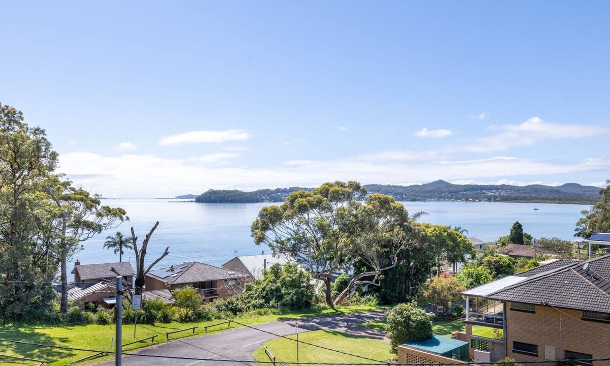 Salamander Bay House | Wanda Up, 80 Randall Dr - spectacular views, aircon and Wi-Fi