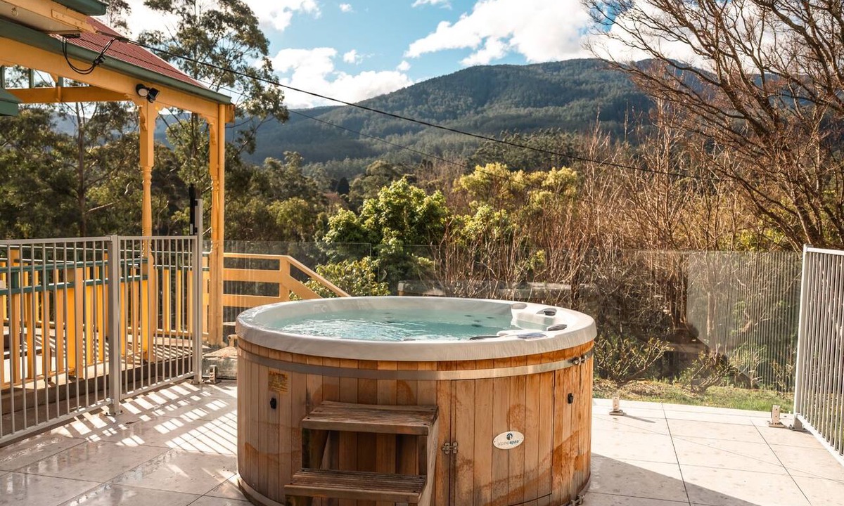 Warburton House | Warburton Stays | Grand View