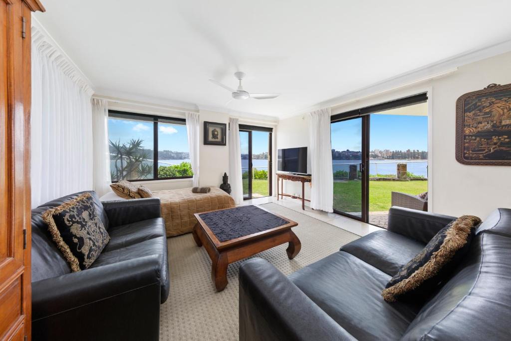 Manly Apartment | Waterfront on Manly Harbour