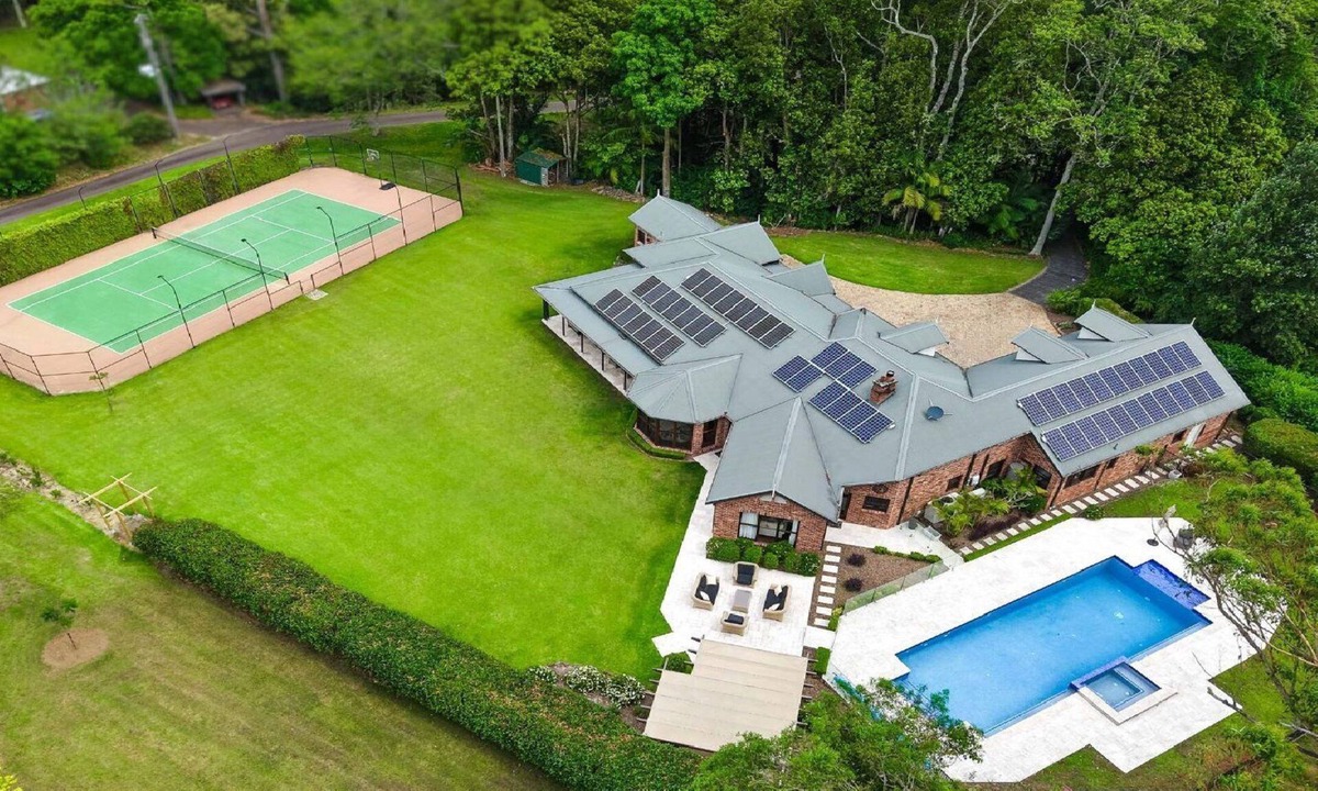 Holgate House | Wattle Tree Retreat| Pool, Tennis Court| Accom Holidays