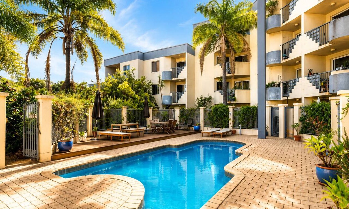 Fremantle Apartment | Welcome to Magical McAtee, a stylish resort-style apartment just 5 minutes from the heart of Fremantle. Relax by the sparkling pool, enjoy a luxurious king bed, free parking, fast Wi-Fi and a fully equipped kitchen. Perfect for couples or sol