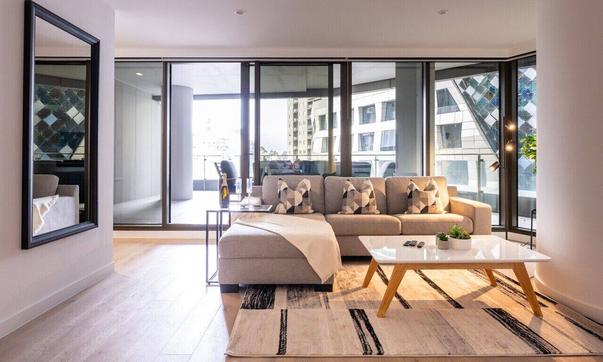 Melbourne Central Business District Apartment | West Side Place Melbourne Luxury Apartment with Large Balcony, Indoor Pool & Parking