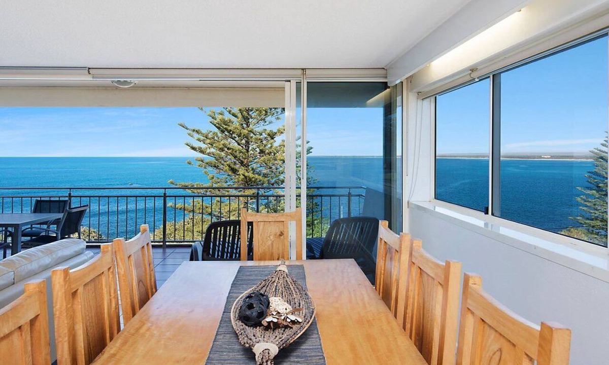 Kings Beach Apartment | Wickham Point Unit 5 Kings Beach QLD