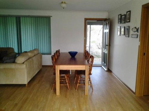 Dalrymple House | Wool Bay Retreat - quiet location!