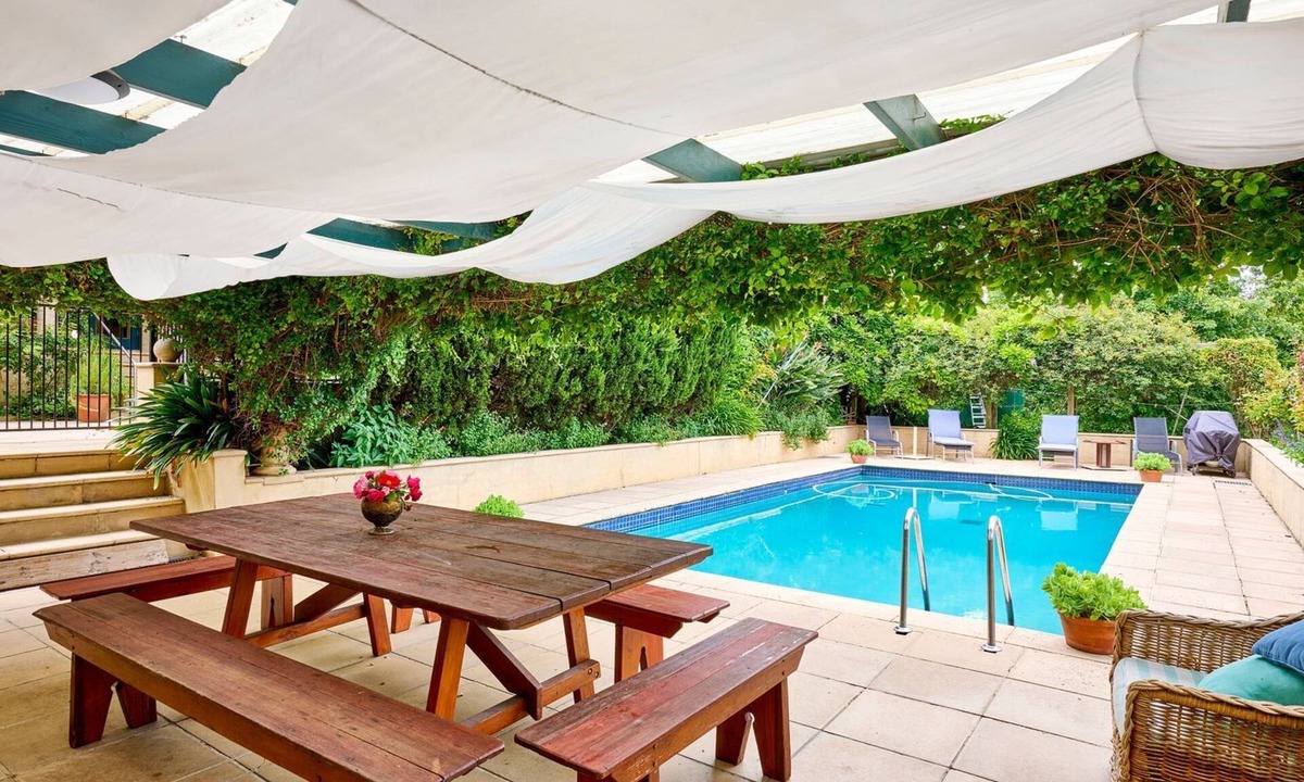 Glen Iris House | Yeovil House with Pool and Tennis Court