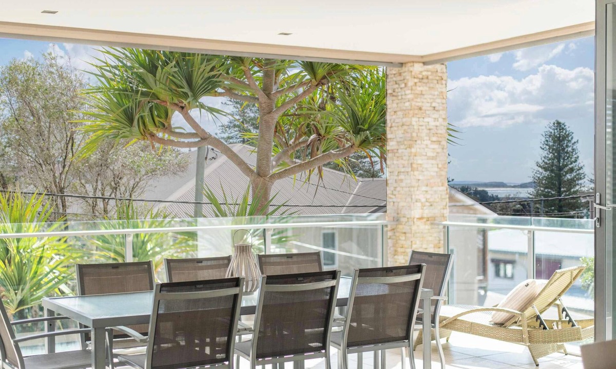 Yamba Apartment | Zinc One - Oceanstays - ocean views