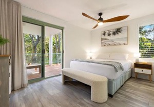 Apartment 3 Surfside - beachfront with ocean views in Byron Bay