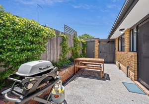 Beachside Torquay Unit: Walk to Surf, Food and Fun in Torquay