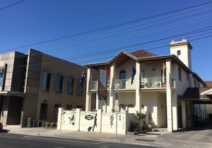 Brunswick Tower Hotel in Brunswick