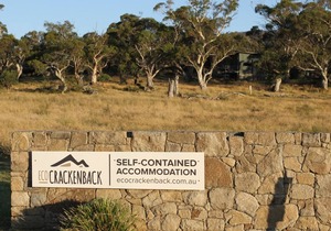 Ecocrackenback 2 'Sustainable chalet close to the slopes.'