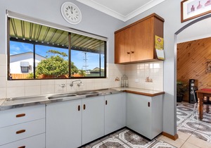 Fancy Moonta Bay North Terrace in Moonta Bay