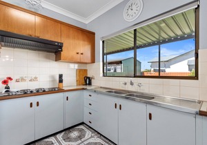Fancy Moonta Bay North Terrace in Moonta Bay