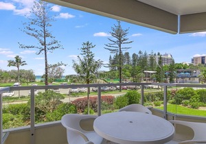 Kooringal Unit 4 in Coolangatta