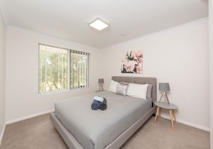 Parkview Suite 30 - Just minutes from entertainment precincts, shopping centres! in Rockingham